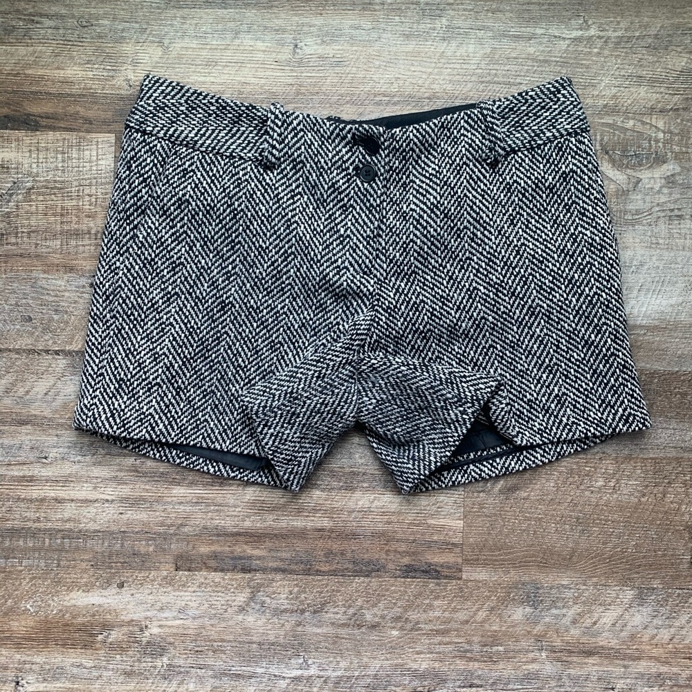 The Limited Women’s 2button zip wool knit shorts